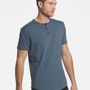 Cuts Clothing Henley Curve-Hem Vintage M